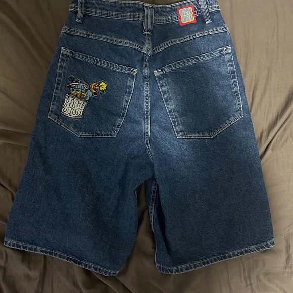 Never Worn Zumiez Jean shorts - Picture 2 of 2